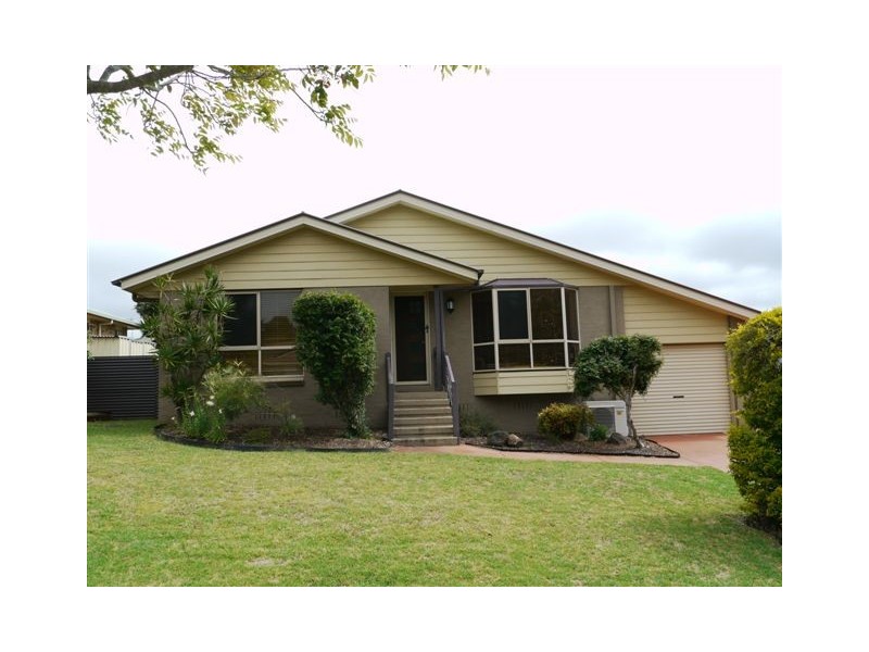 36 Catalina Drive, Wilsonton QLD 4350