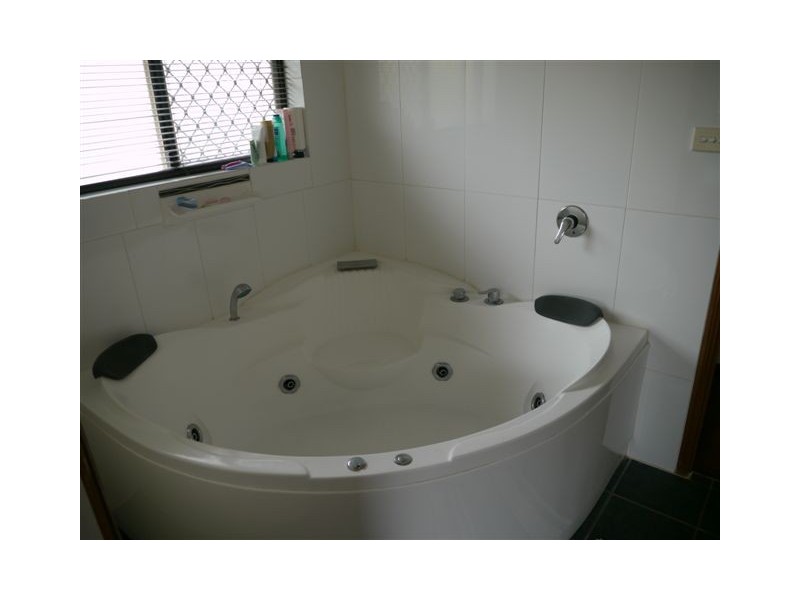36 Catalina Drive, Wilsonton QLD 4350