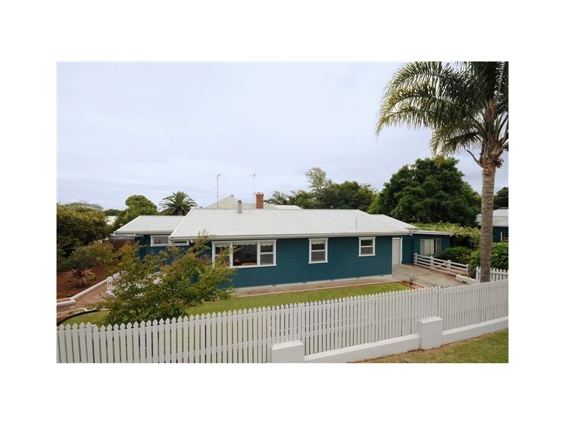 45 Bridge Street, Mount Lofty QLD 4350