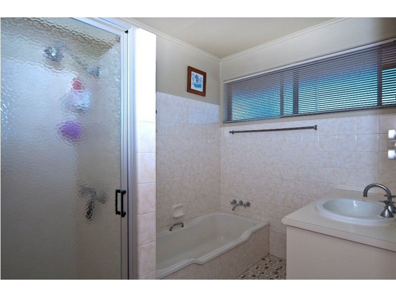 14 Knockator Crescent, Centenary Heights QLD 4350