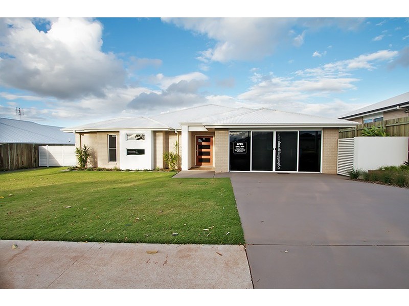324 Ramsay Street, Middle Ridge QLD 4350