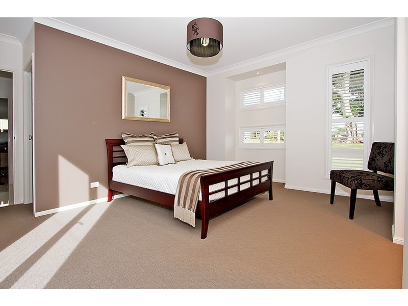 324 Ramsay Street, Middle Ridge QLD 4350