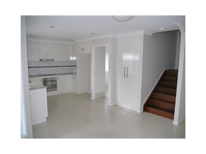 6/446 Hume Street, Middle Ridge QLD 4350