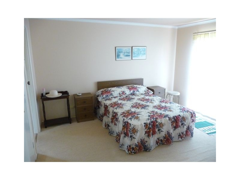 19 Lorraine Crescent, Centenary Heights QLD 4350