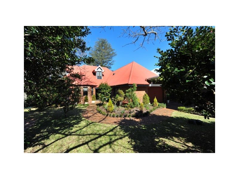 44 Bridge Street, East Toowoomba QLD 4350