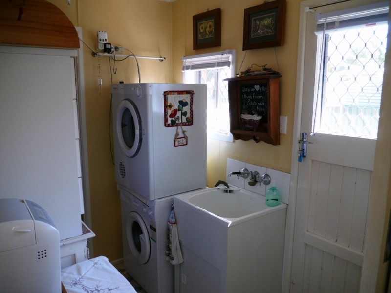 1/14 Ascot Street, Newtown QLD 4350