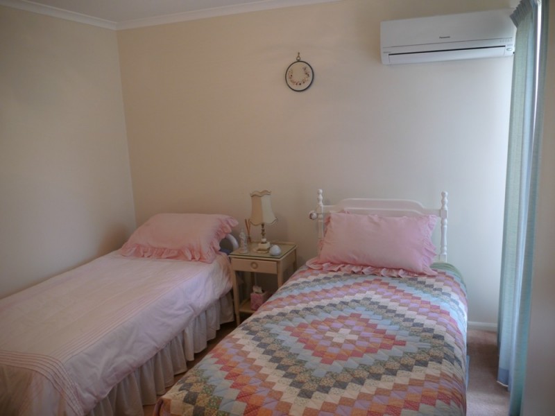 1/9 Creedon Drive, Kearneys Spring QLD 4350