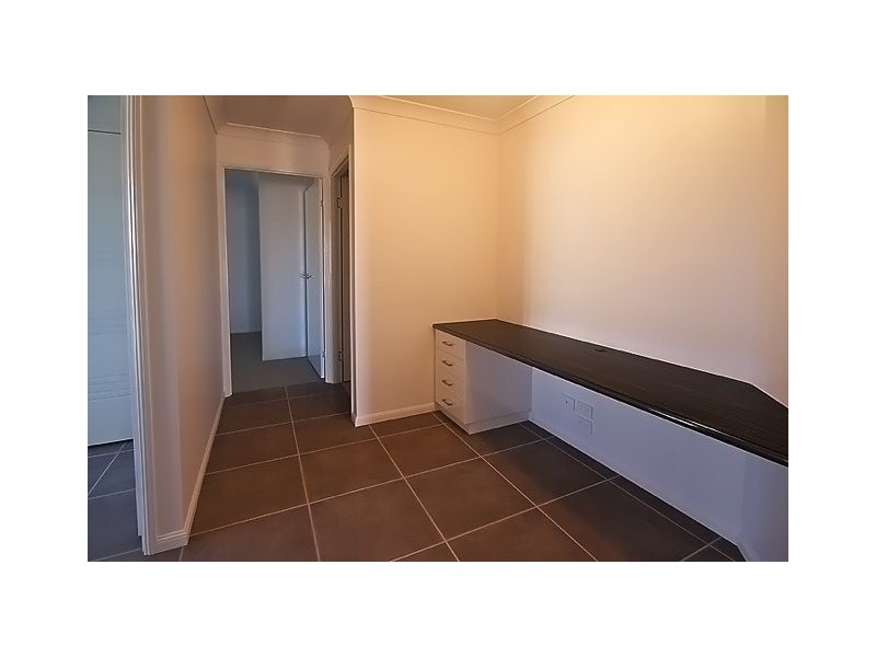 50 Sommariva Street, Westbrook QLD 4350