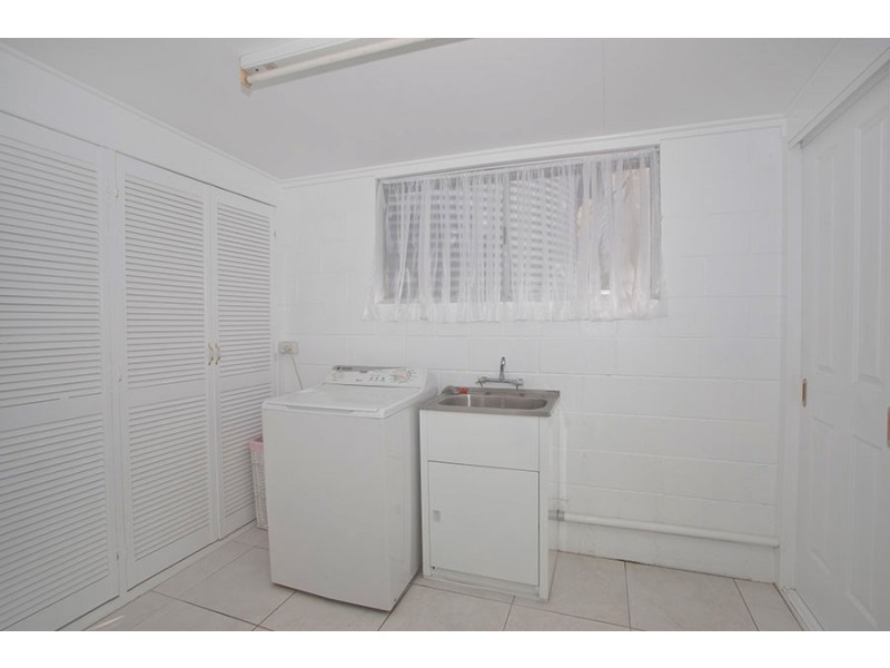 42 Toowoomba Road, Oakey QLD 4401