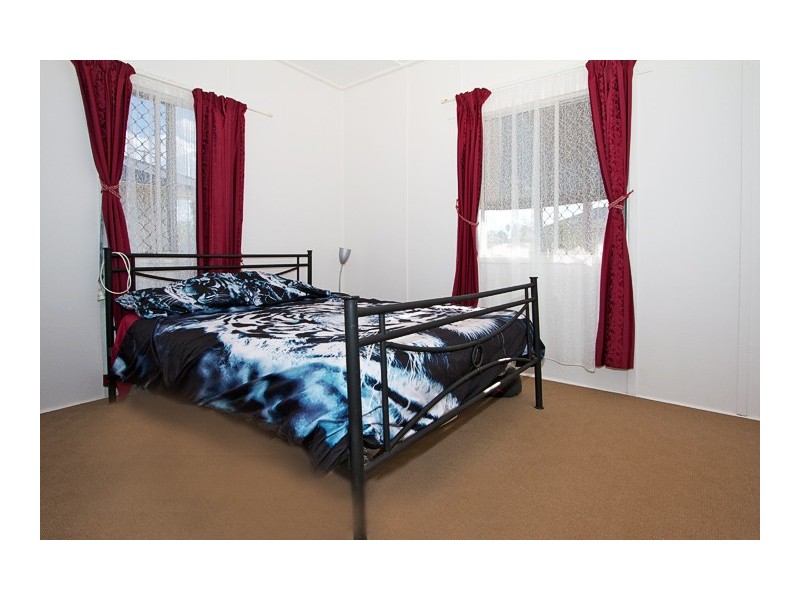 14 Gaydon Street, Newtown QLD 4350