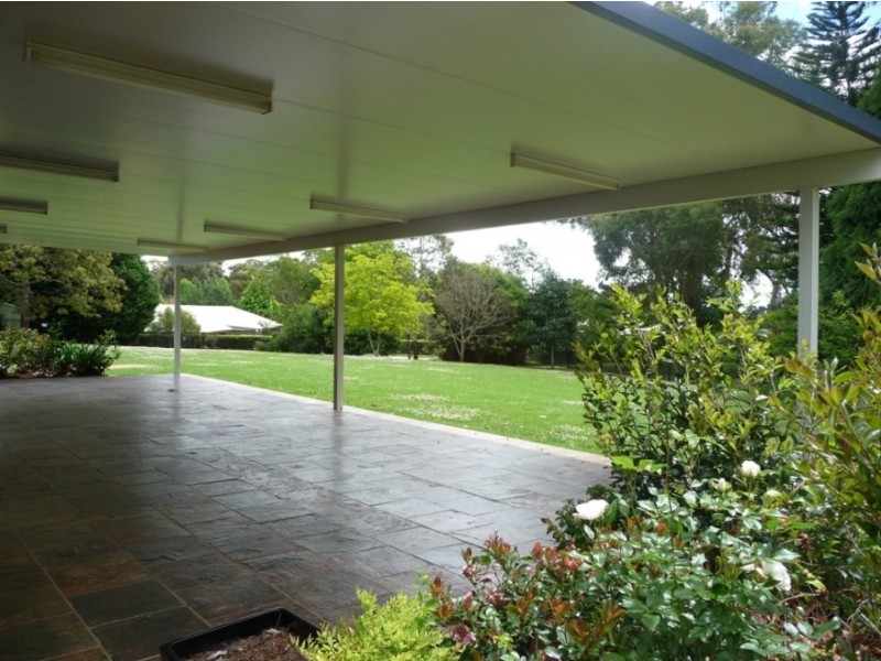 7 Golf Course Drive, Middle Ridge QLD 4350