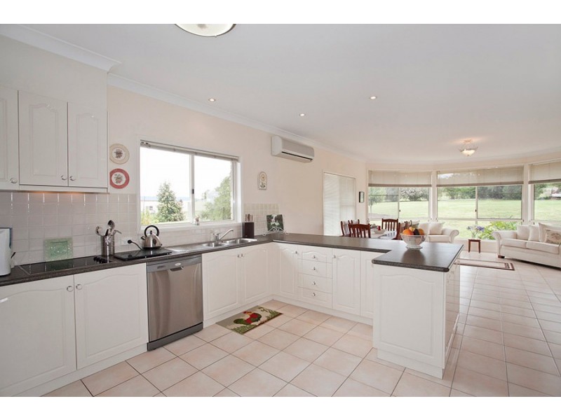 9 Corfield Drive, Toowoomba City QLD 4350