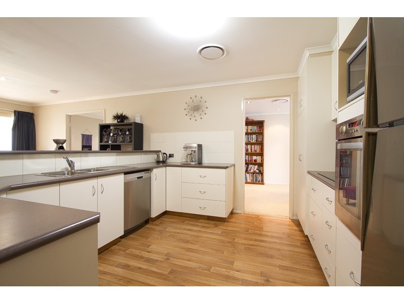 5 Mirage Court, Wilsonton QLD 4350