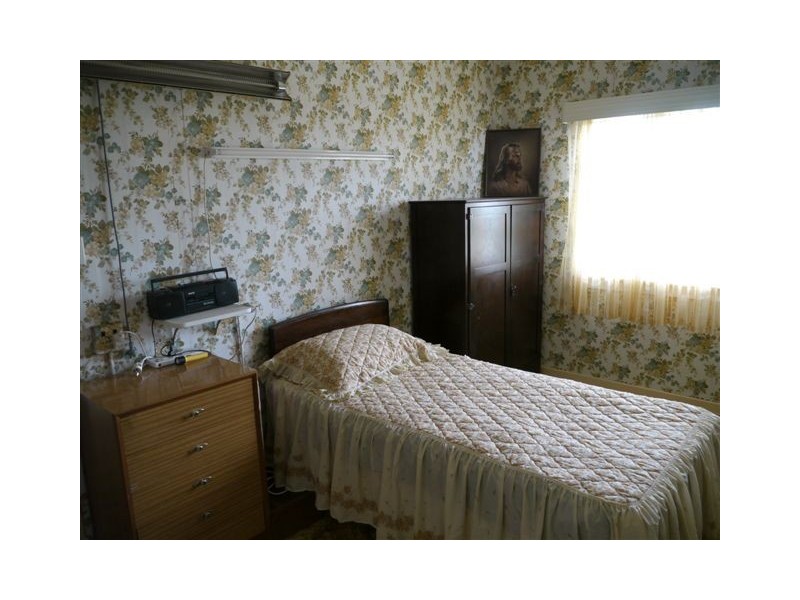 83 North Street, Harlaxton QLD 4350