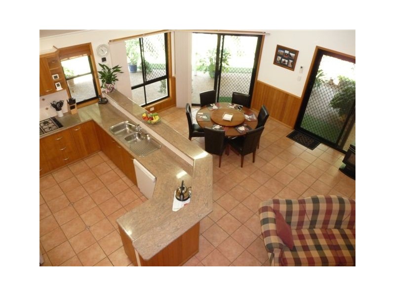 2 Audrey Court, Middle Ridge QLD 4350