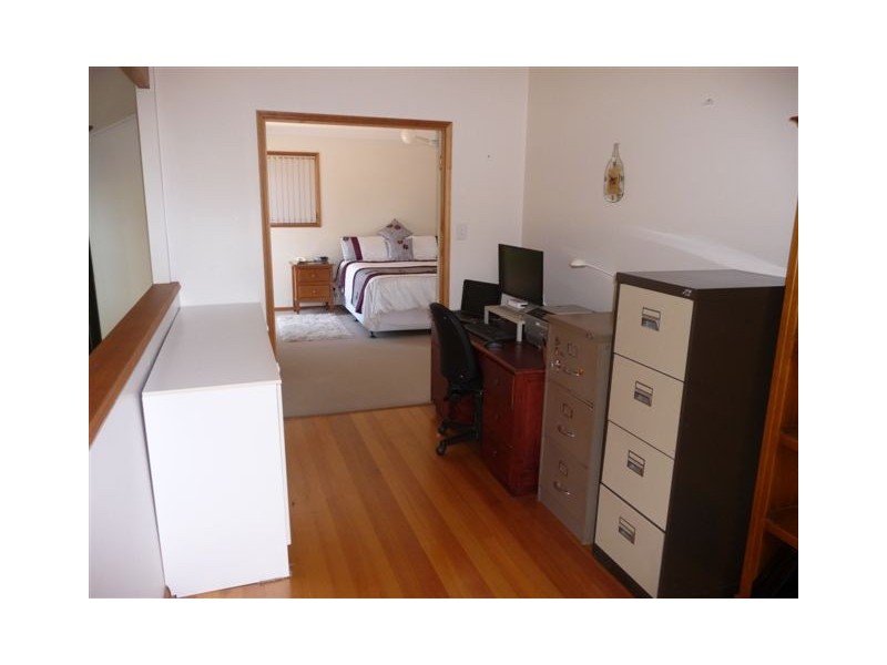 2 Audrey Court, Middle Ridge QLD 4350