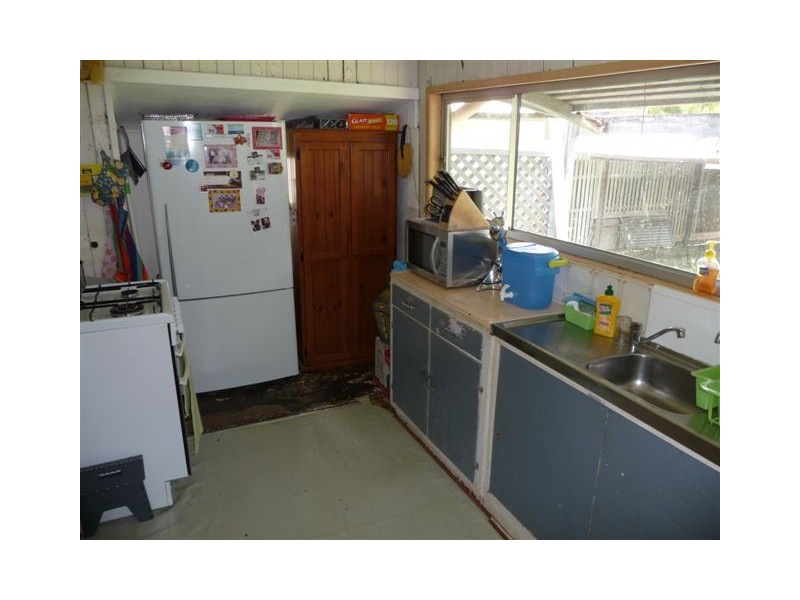 24 Gladstone Street, Newtown QLD 4350