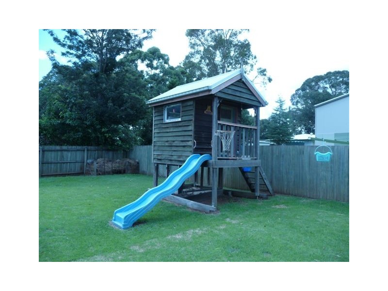 24 Gladstone Street, Newtown QLD 4350