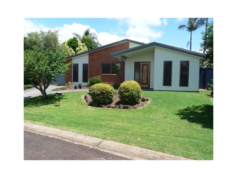 10 Zoe Court, Centenary Heights QLD 4350