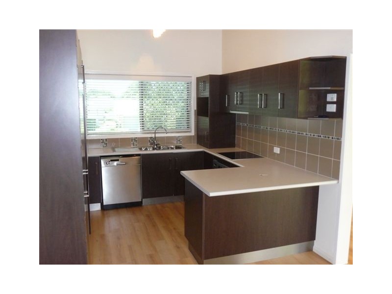 10 Zoe Court, Centenary Heights QLD 4350