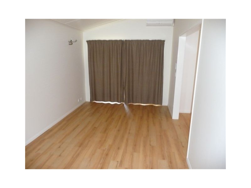 10 Zoe Court, Centenary Heights QLD 4350