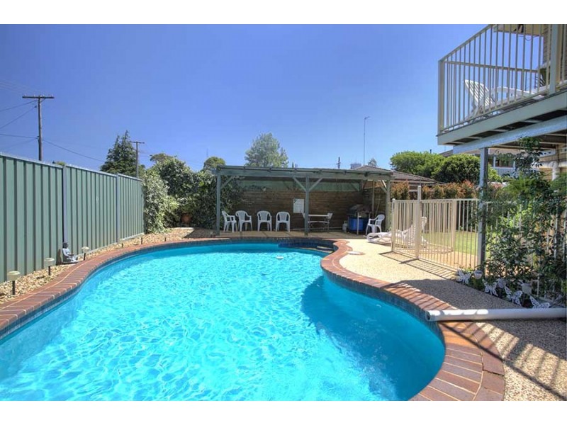 2 Gloucester Crescent, Darling Heights QLD 4350
