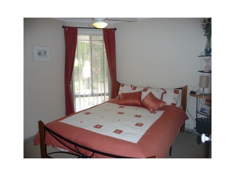 8 Windermere Drive, Hodgson Vale QLD 4352