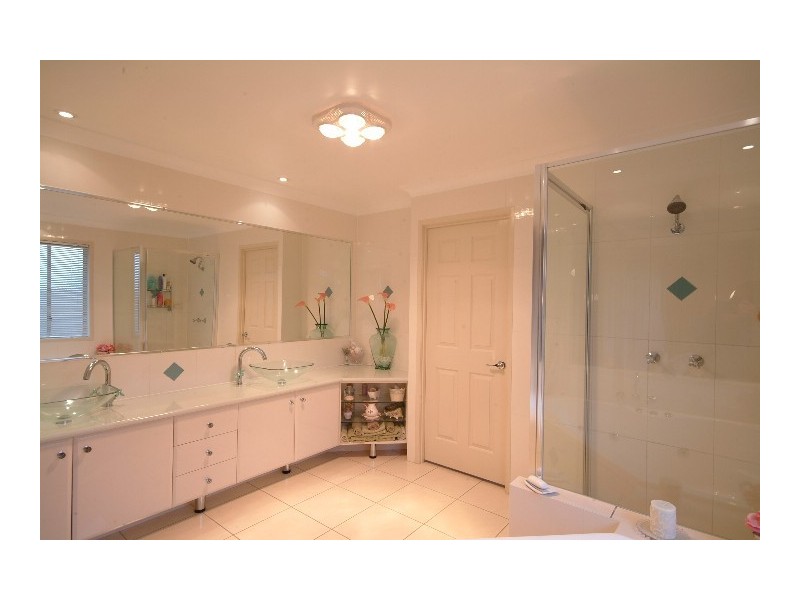 35 Calypso Street, Middle Ridge QLD 4350