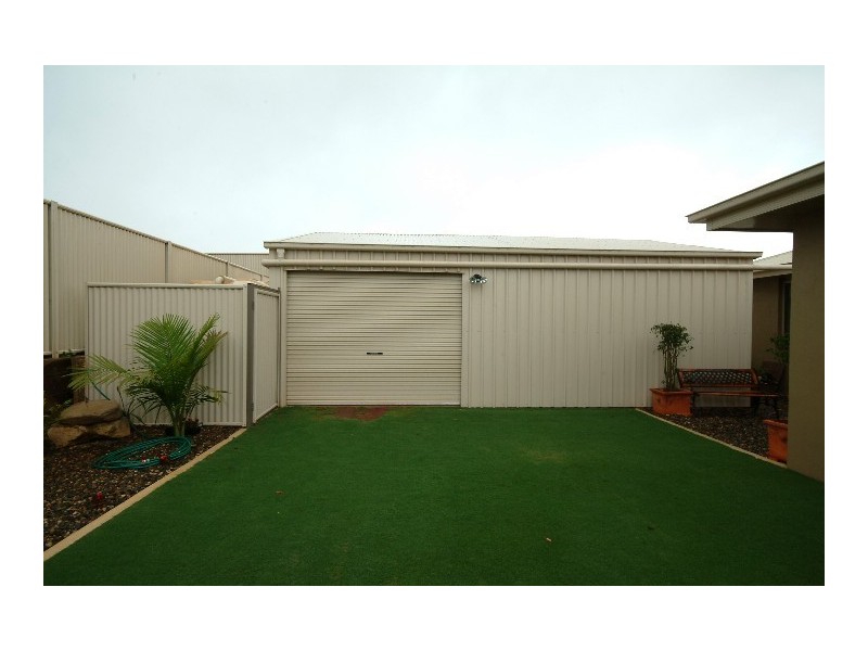 35 Calypso Street, Middle Ridge QLD 4350