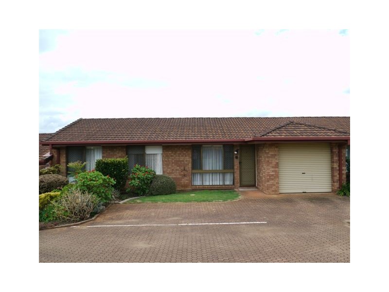 9/301 Bridge Street, Newtown QLD 4350