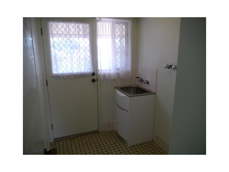 9/301 Bridge Street, Newtown QLD 4350