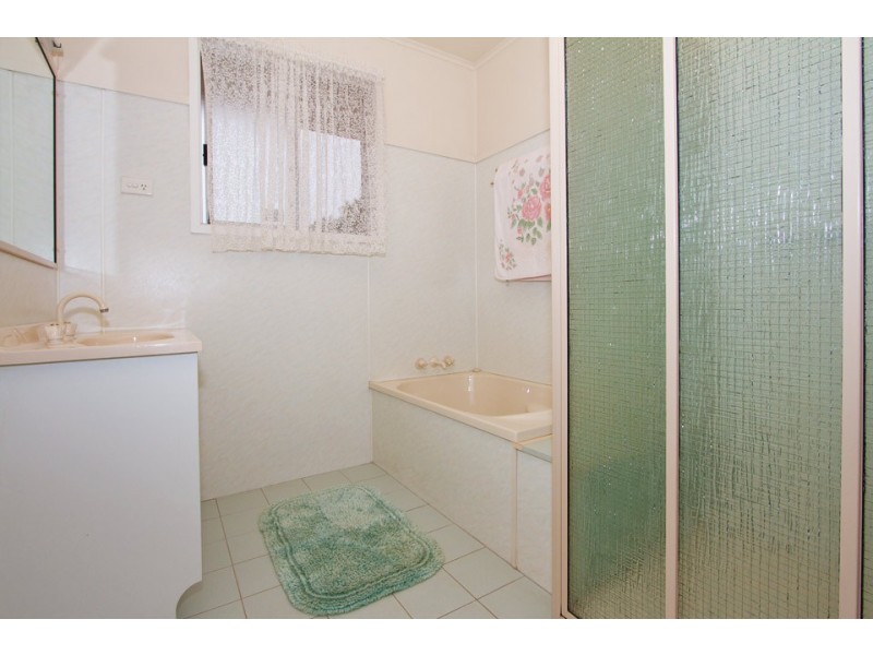 376 North Street, Wilsonton QLD 4350