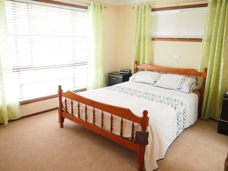 3 Lovejoy Court, Kearneys Spring QLD 4350