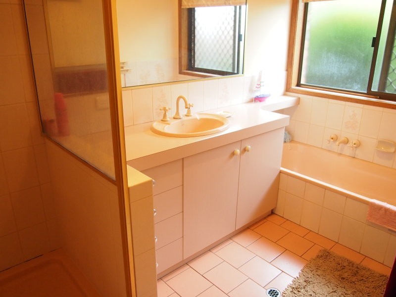 3 Lovejoy Court, Kearneys Spring QLD 4350