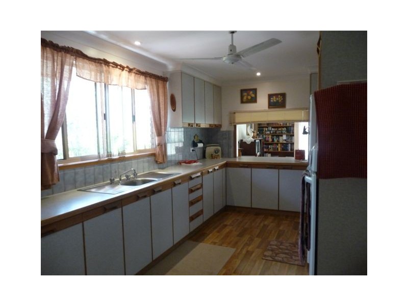 5 Hastings Road, Oakey QLD 4401