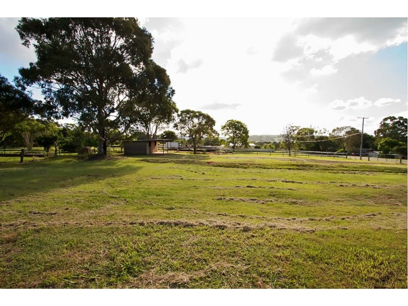 703 Boundary Street, Glenvale QLD 4350