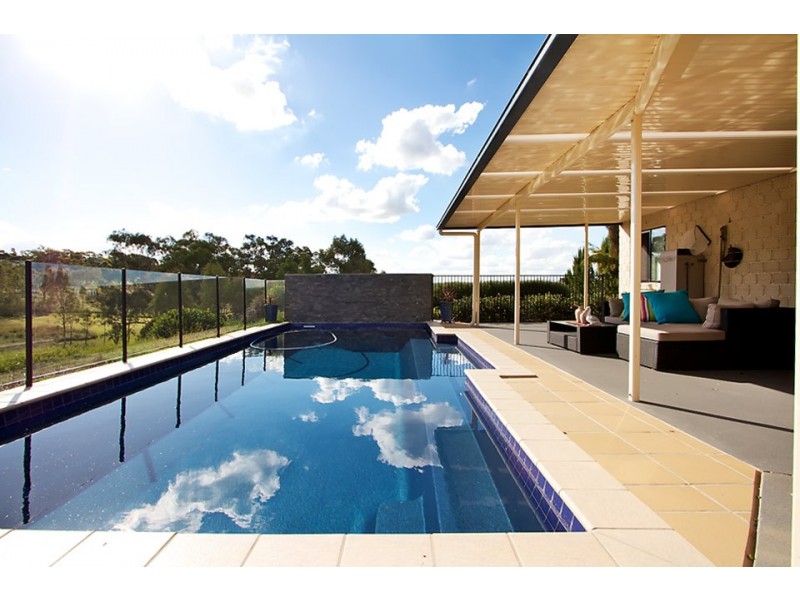 7  John Court, Cotswold Hills QLD 4350