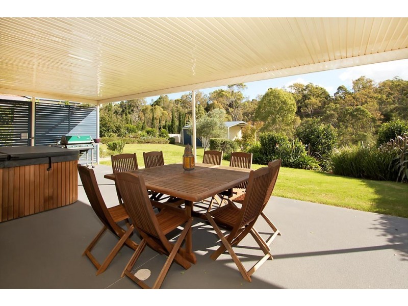 7  John Court, Cotswold Hills QLD 4350