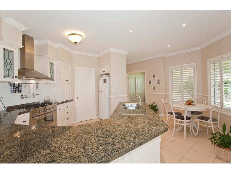 19 McLachlan Drive, Highfields QLD 4352