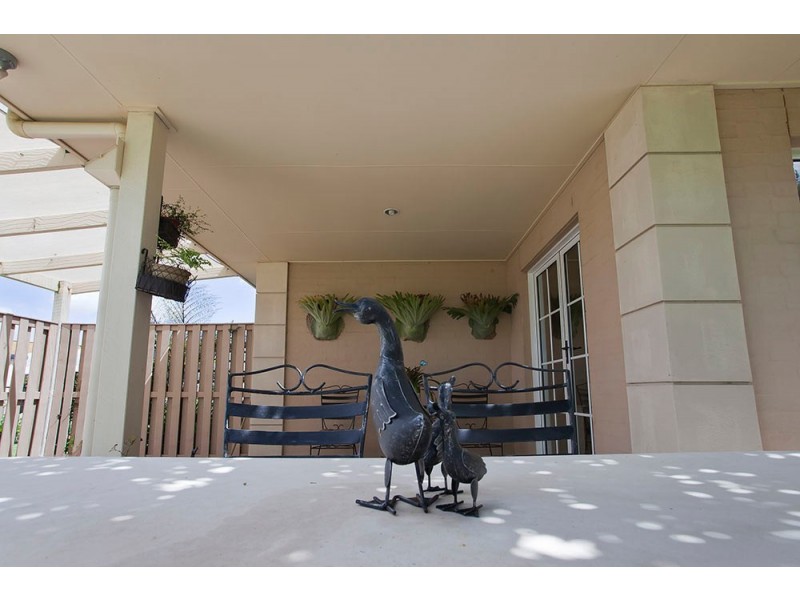 19 McLachlan Drive, Highfields QLD 4352