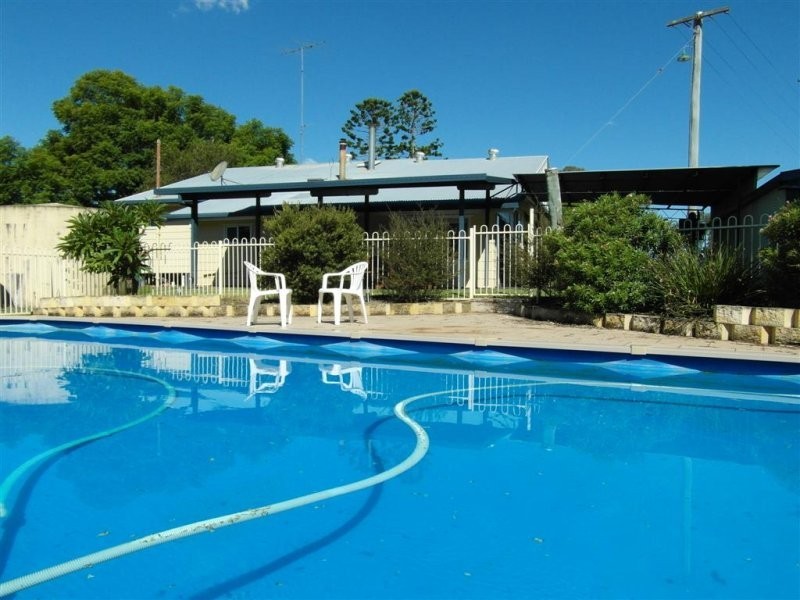 121 Murphys Creek Road, Withcott QLD 4352