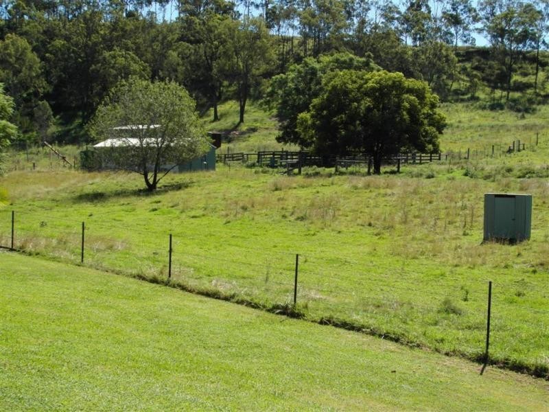 121 Murphys Creek Road, Withcott QLD 4352