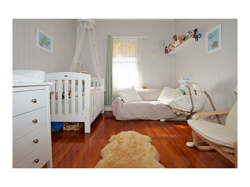 21 Wallace Street, Newtown QLD 4350