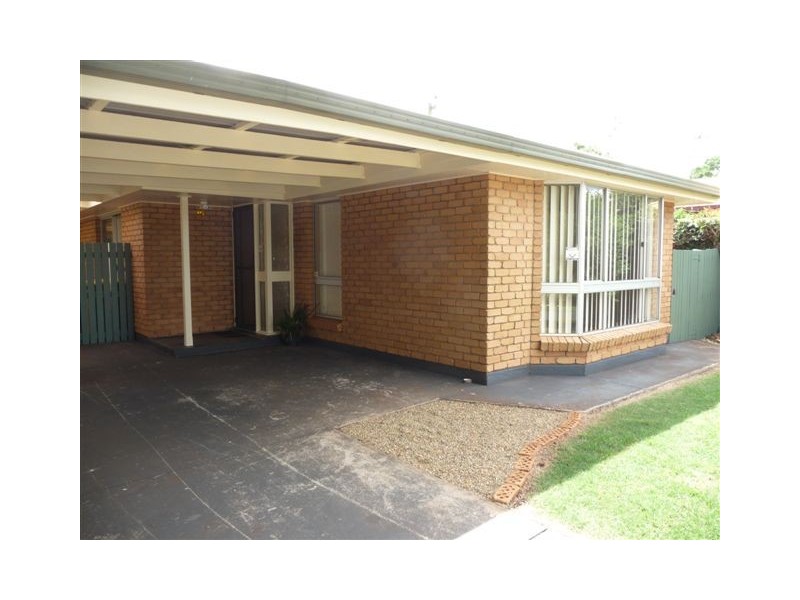 11 Moran Street, Wilsonton QLD 4350