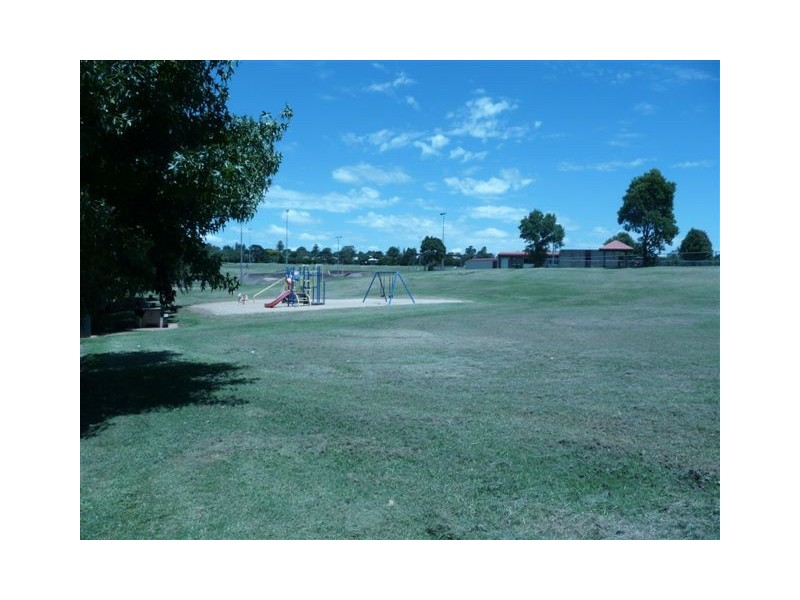 11 Moran Street, Wilsonton QLD 4350