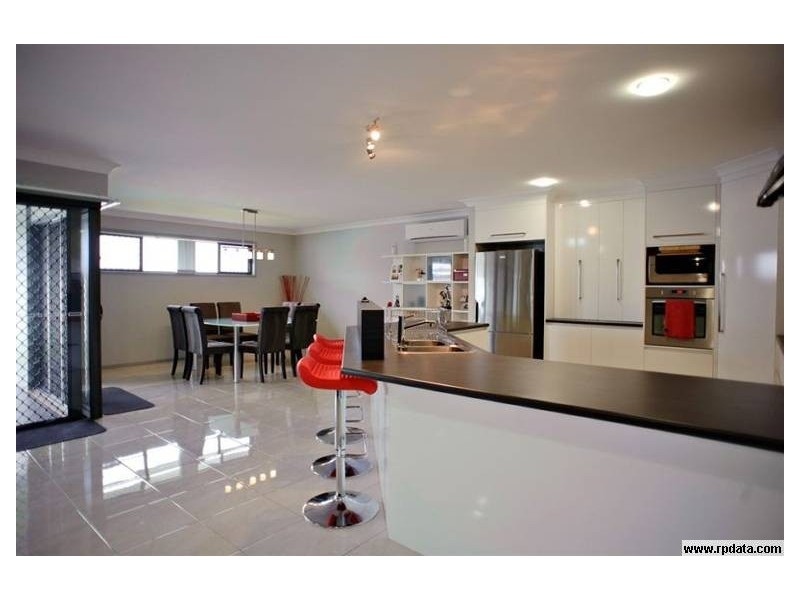 11 Alexander Avenue, Highfields QLD 4352