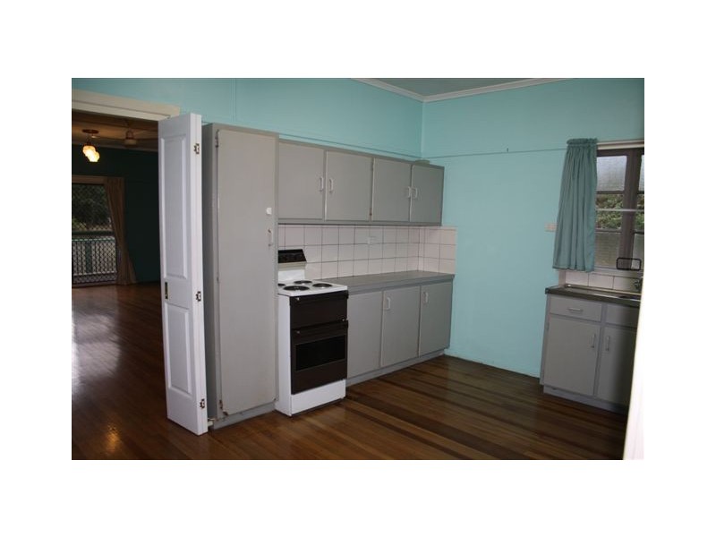 13 Catherine Crescent, Kingsthorpe QLD 4400