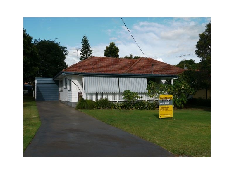 8 Ole Street, Rangeville QLD 4350