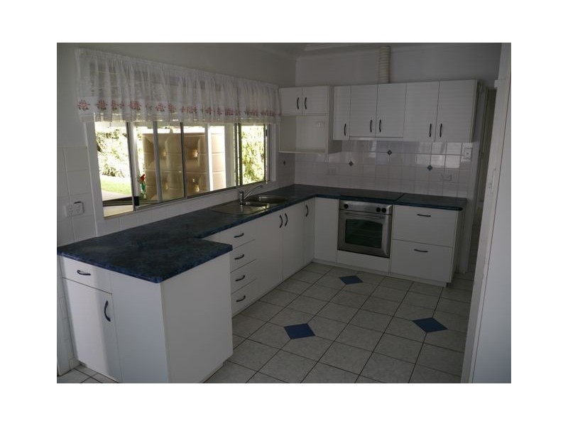 8 Ole Street, Rangeville QLD 4350