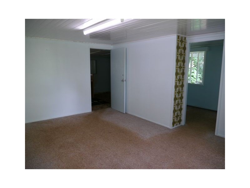 8 Ole Street, Rangeville QLD 4350